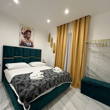 Familia Hotell Napoli Eksteriør bilde