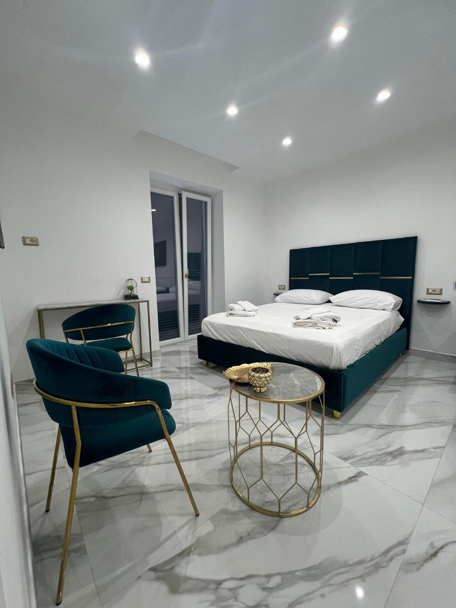 Familia Hotell Napoli Eksteriør bilde